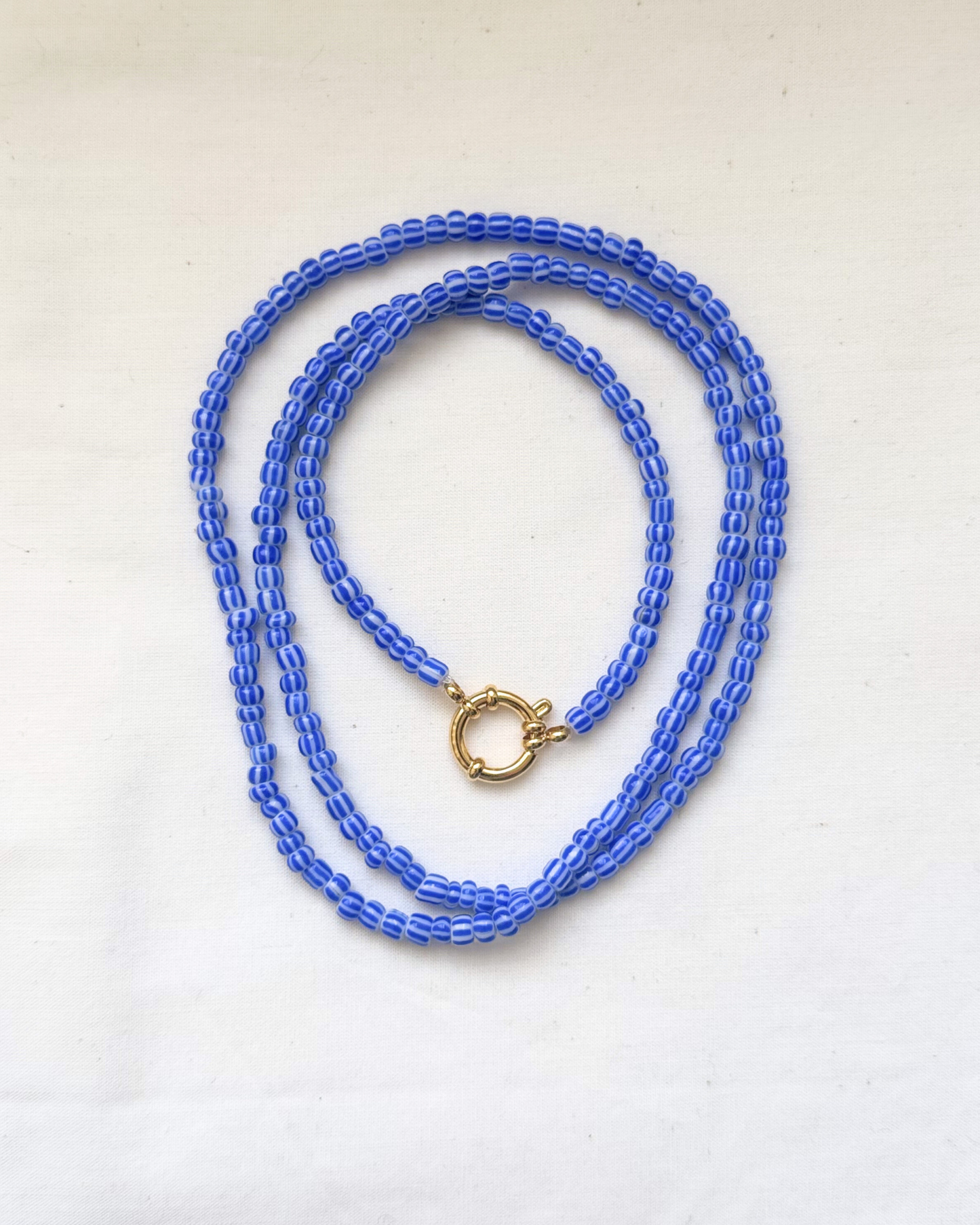 COLLAR GATSBY AZUL