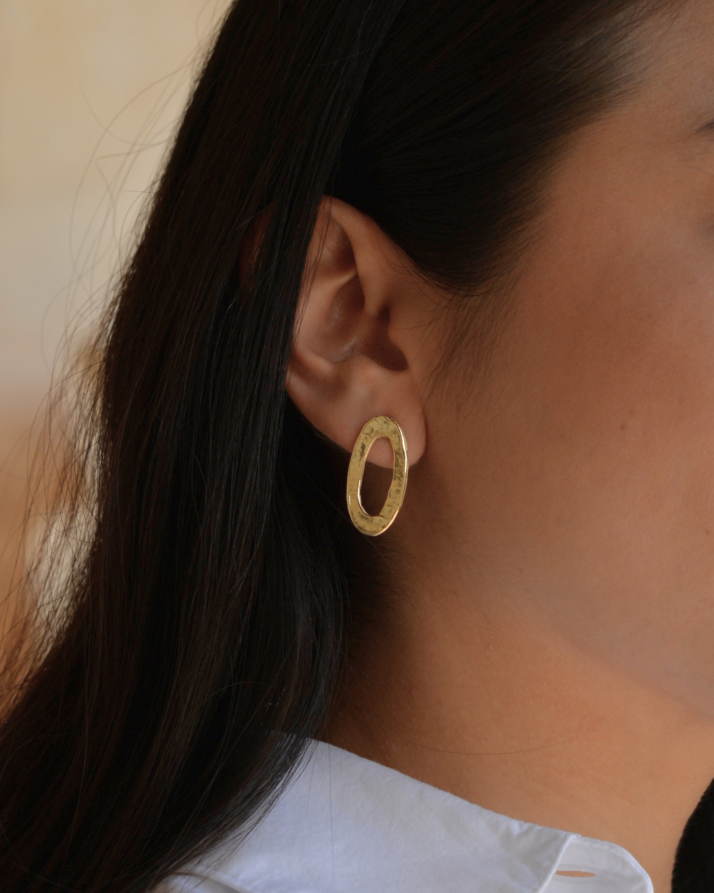 MATTE OVAL EARRINGS