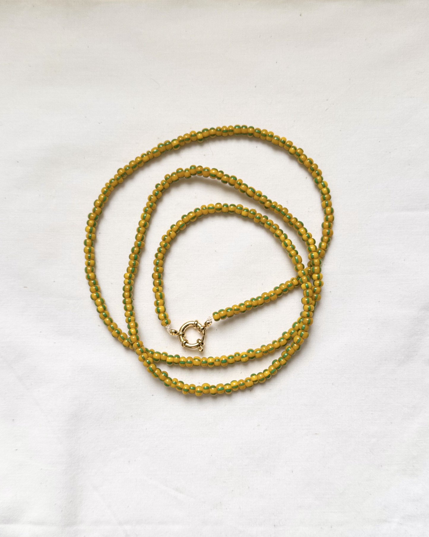 COLLAR GATSBY AMARILLO