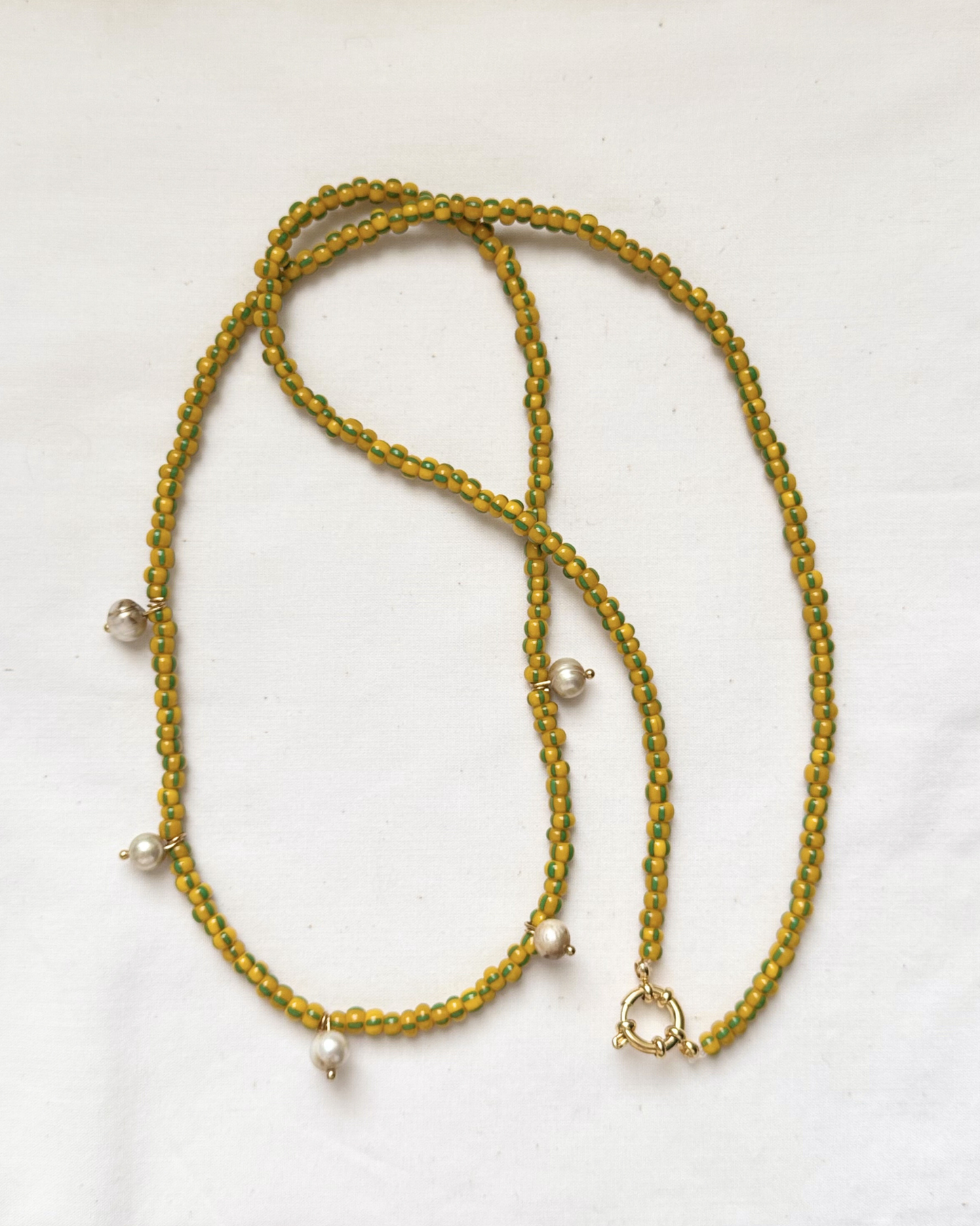 COLLAR GATSBY AMARILLO PERLA