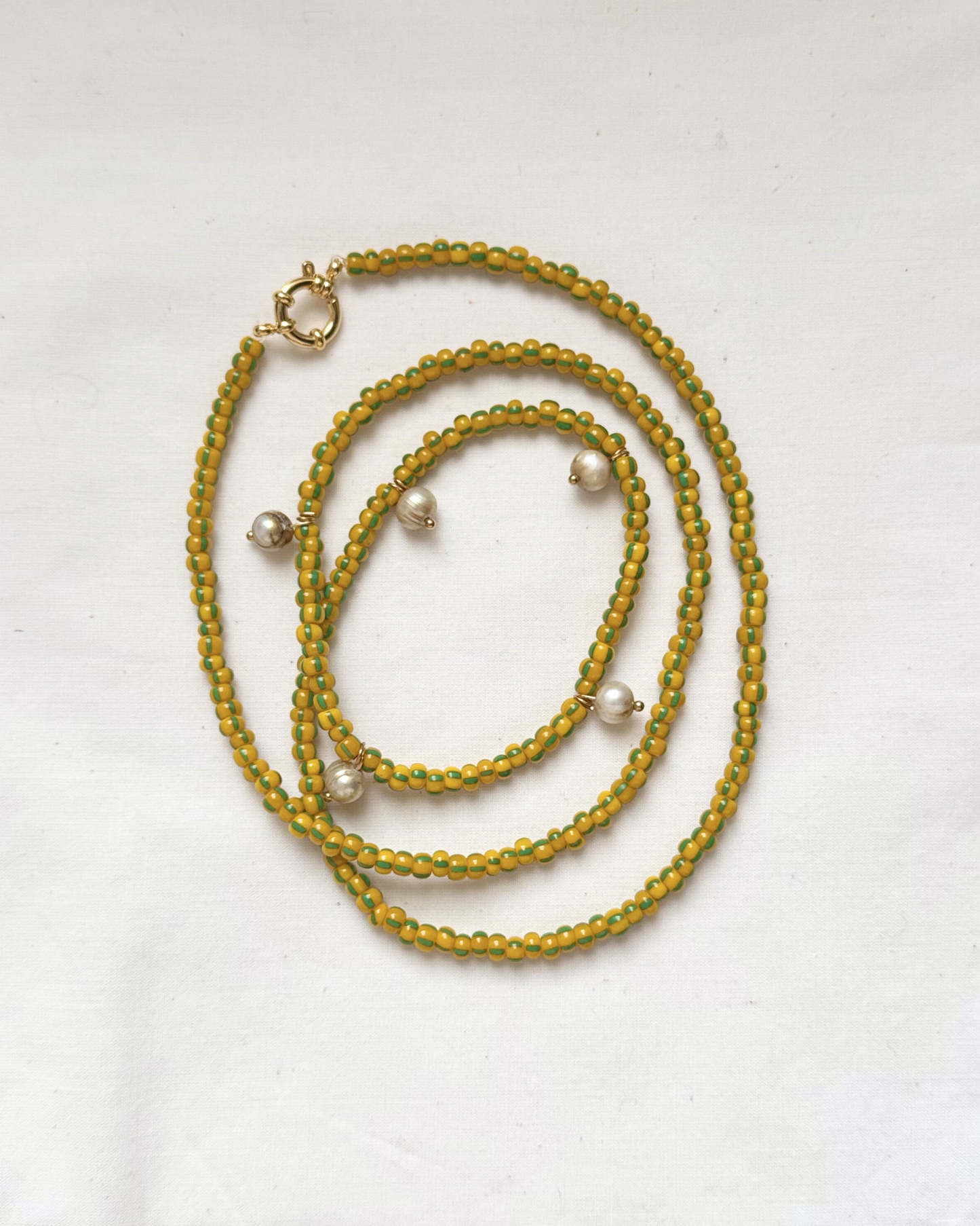 COLLAR GATSBY AMARILLO PERLA