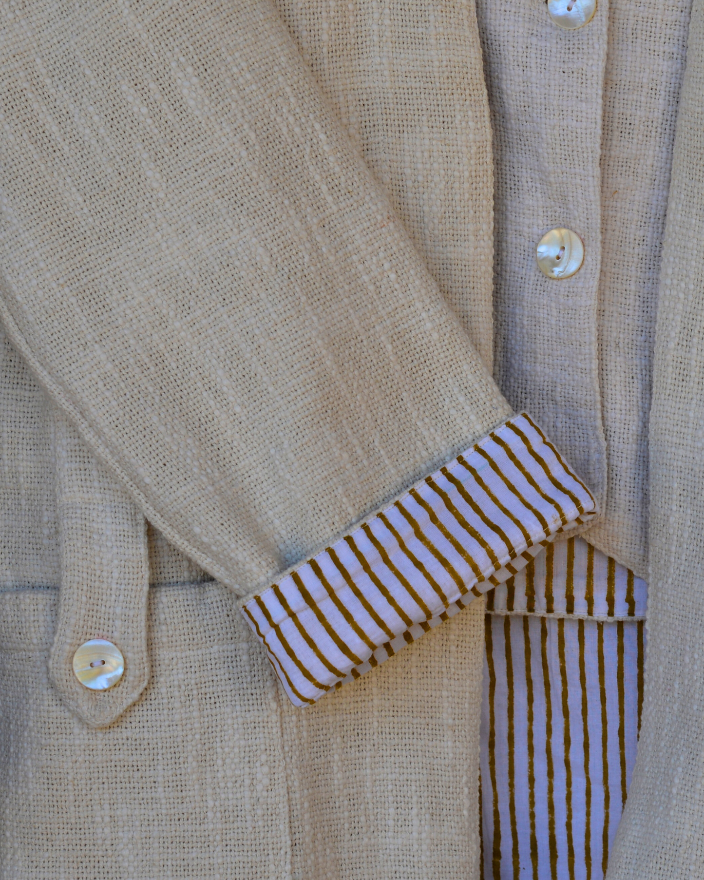 CHAQUETA BIKANER MIL RAYAS OCRE