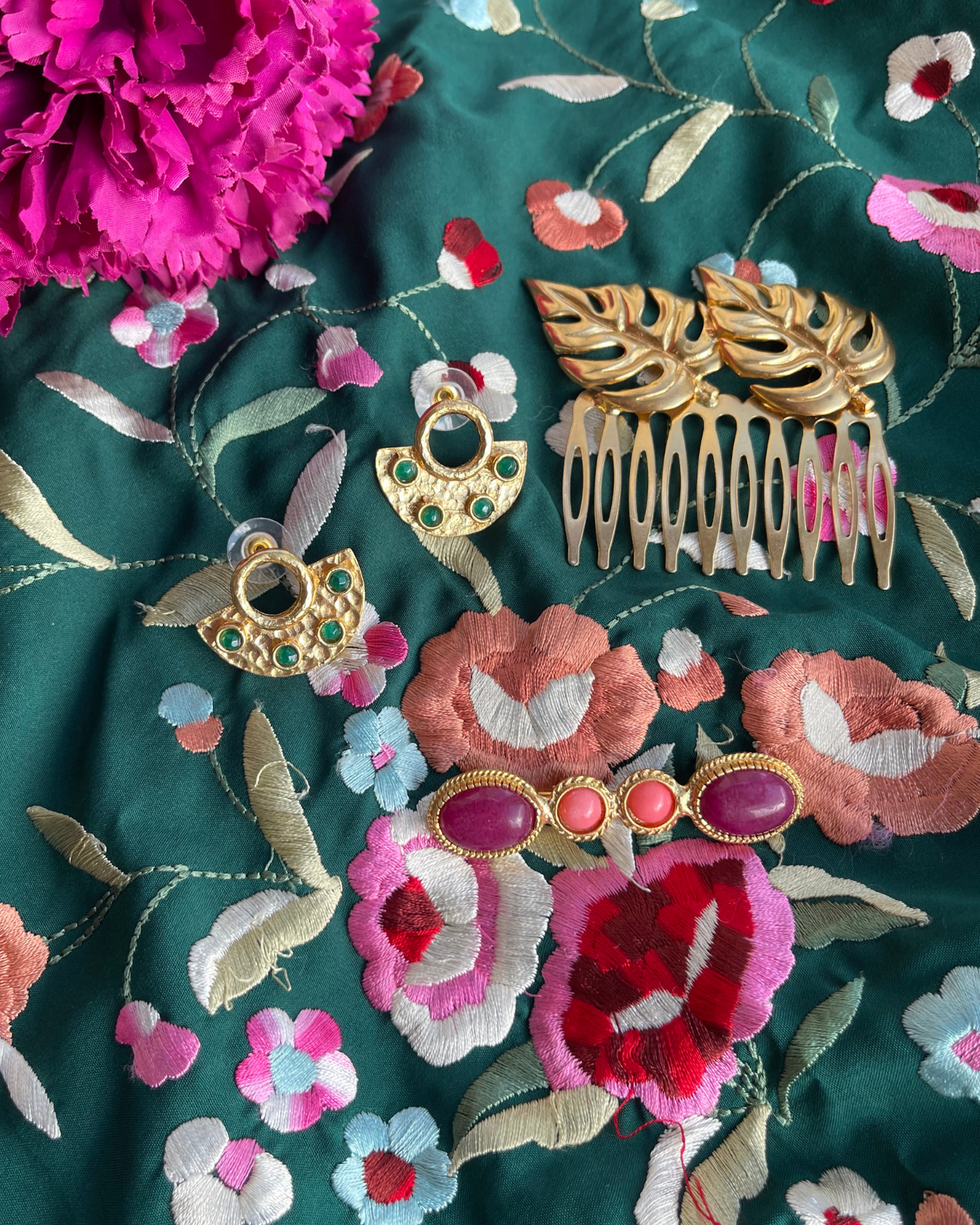 BROCHE CLAVEL